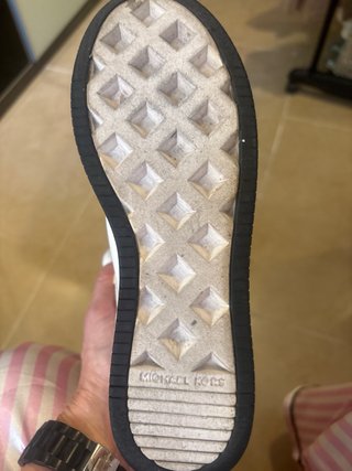 Zapatillas Michael Kors Blancas y Doradas