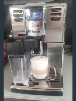 Cafetera Saeco Incanto