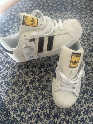 Adidas Superstar Blancas y Negras