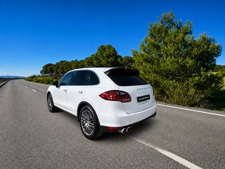 PORSCHE CAYENNE TURBO 4.8 V8 Tiptronic S 500cv.