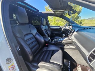 PORSCHE CAYENNE TURBO 4.8 V8 Tiptronic S 500cv.