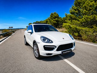 PORSCHE CAYENNE TURBO 4.8 V8 Tiptronic S 500cv.
