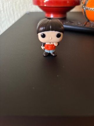 Will Byers Stranger Things huevo kinder