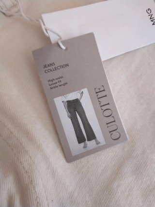 Pantalón culotte beige