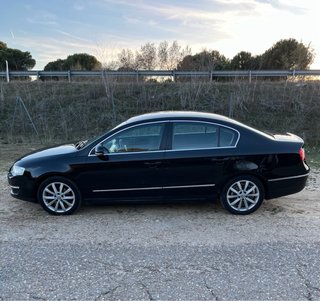 Volkswagen Passat MUY CUIDADO