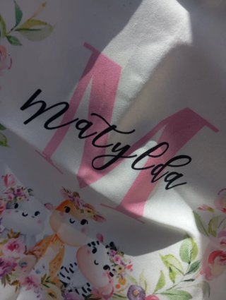 Funda de cojín con inicial M y nombre de Matylda
