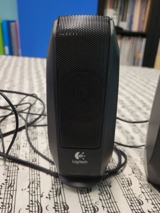 Altavoces Logitech Negros