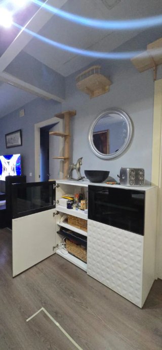 Mueble Ikea Besta Negro y Blanco de almacenaje