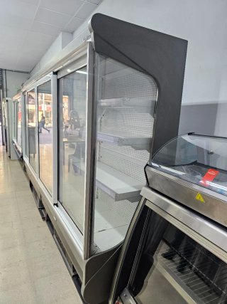 Nevera expositora refrigerada