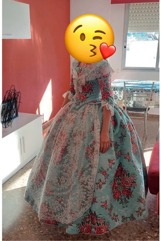 Traje Fallera Azul Agua con Manteletas Plata