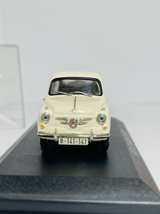 Seat 600 (1957) Escala 1/43