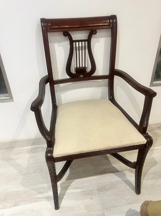 Mesa comedor ovalada con 6 sillas