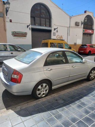 KIA Cerato 2005