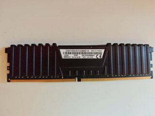 RAM DDR4 16GB 2666MHz Corsair Vengeance LPX