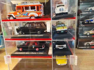 Colección Taxis Altaya 24 unidades con expositor
