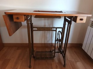 Mesa Máquina Coser Refrey Madera y Metal