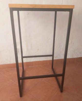 Mesa alta madera y metal