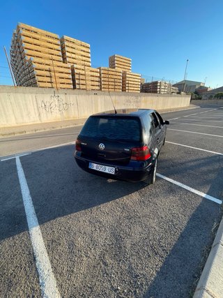 Volkswagen Golf 2000