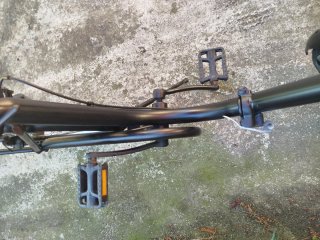 Bicicletta pieghevole nera perfetta