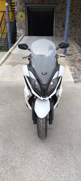 Kymco Superdink 350i TCS Maxi Scooter