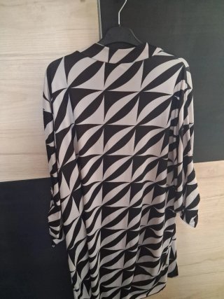 Blusa estampada blanco y negro talla única