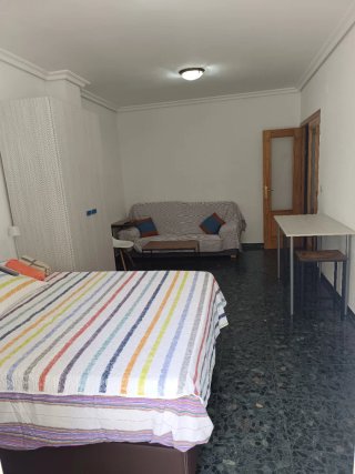 Alquiler habitacion en Ab periodos cortos