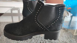 Botines negros CHIKA10 con tachuelas