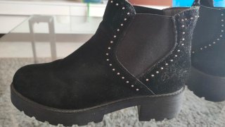 Botines negros CHIKA10 con tachuelas