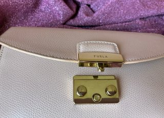 Bolso FURLA auténtico. Piel genuina.¡Precio Final!