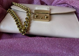Bolso FURLA auténtico. Piel genuina.¡Precio Final!