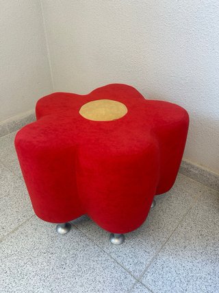 Puff/Taburete Tela Suave Forma Flor Roja