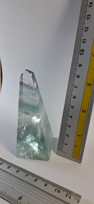 Obelisco in fluorite colorata