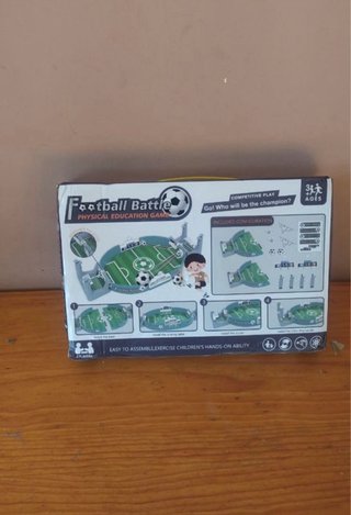 Futbolín infantil y juego battle
