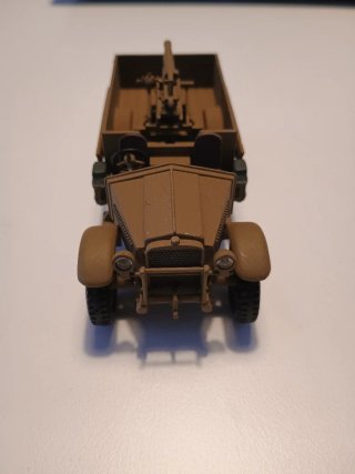 Modellino mezzo militare 1:43 criel model