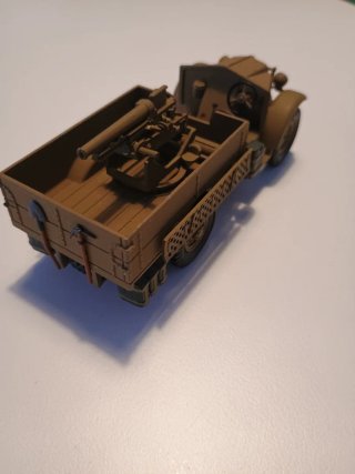 Modellino mezzo militare 1:43 criel model
