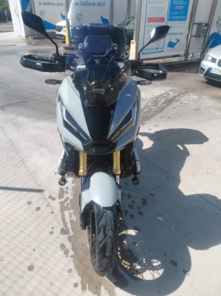 Honda X-ADV 750 Gris Automática