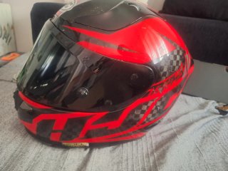 Casco HJC Rojo y Negro