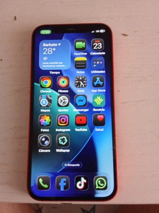 iPhone 12 Rojo