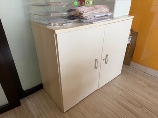 Pack Oficina: Mesa Curva + 3 Sillas