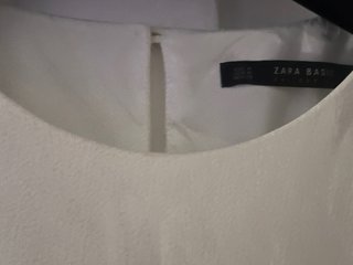 Vestido Zara blanco manga acampanada