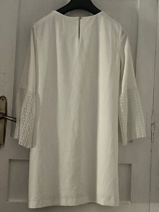 Vestido Zara blanco manga acampanada