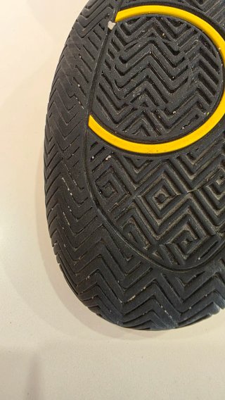Zapatilla K-Swiss Padel Negra y Amarilla
