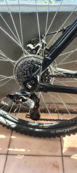 Bicicleta Montaña Giant XC Negra