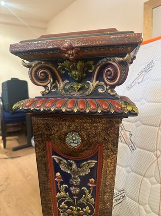 Pedestal Museo Galería Siglo XIX..!