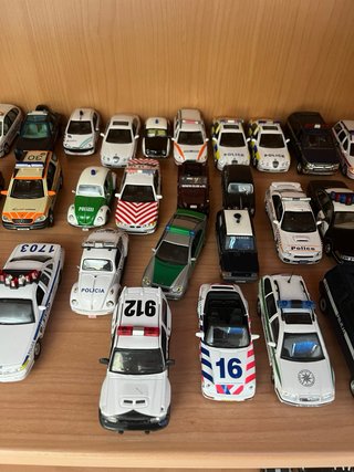 Modellini Polizia e Carabinieri 1:43