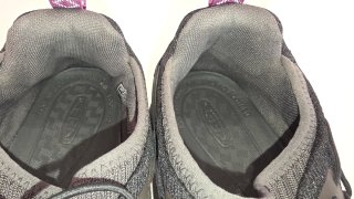 Sandalias Keen Uneek grises y moradas