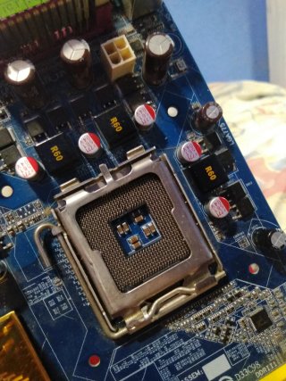 Placa base Gigabyte