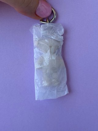 Llavero charm TOUS osito crema