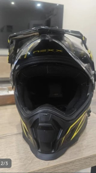 Cascos Moto Negro y Amarillo