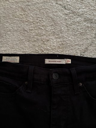 Pantalón pitillo Levi's negro